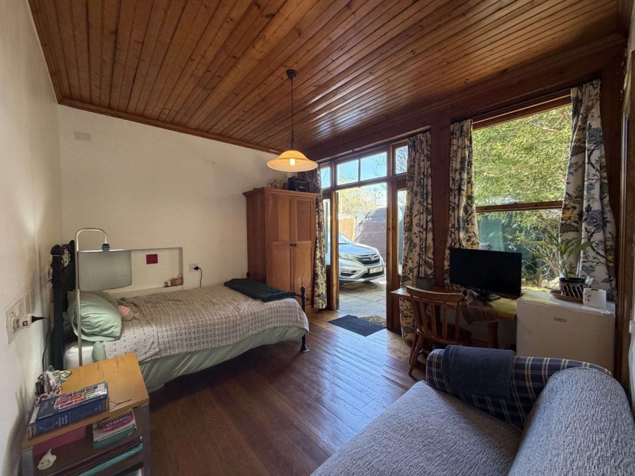 To Let 1 Bedroom Property for Rent in Rondebosch Village Western Cape